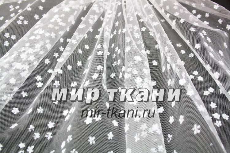 Фатин цветочки белые